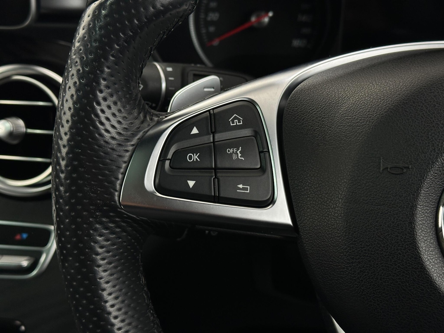 Used Mercedes-Benz GLC for sale - 77238397: Photo 14