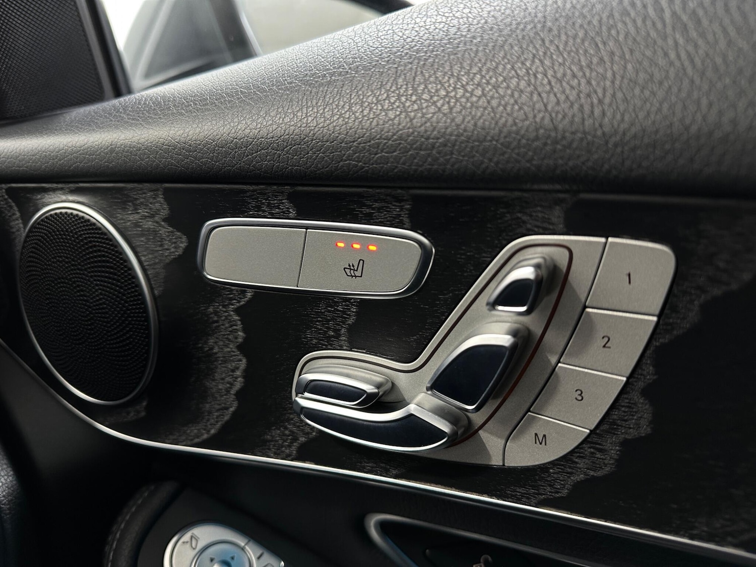 Used Mercedes-Benz GLC for sale - 77238397: Photo 19