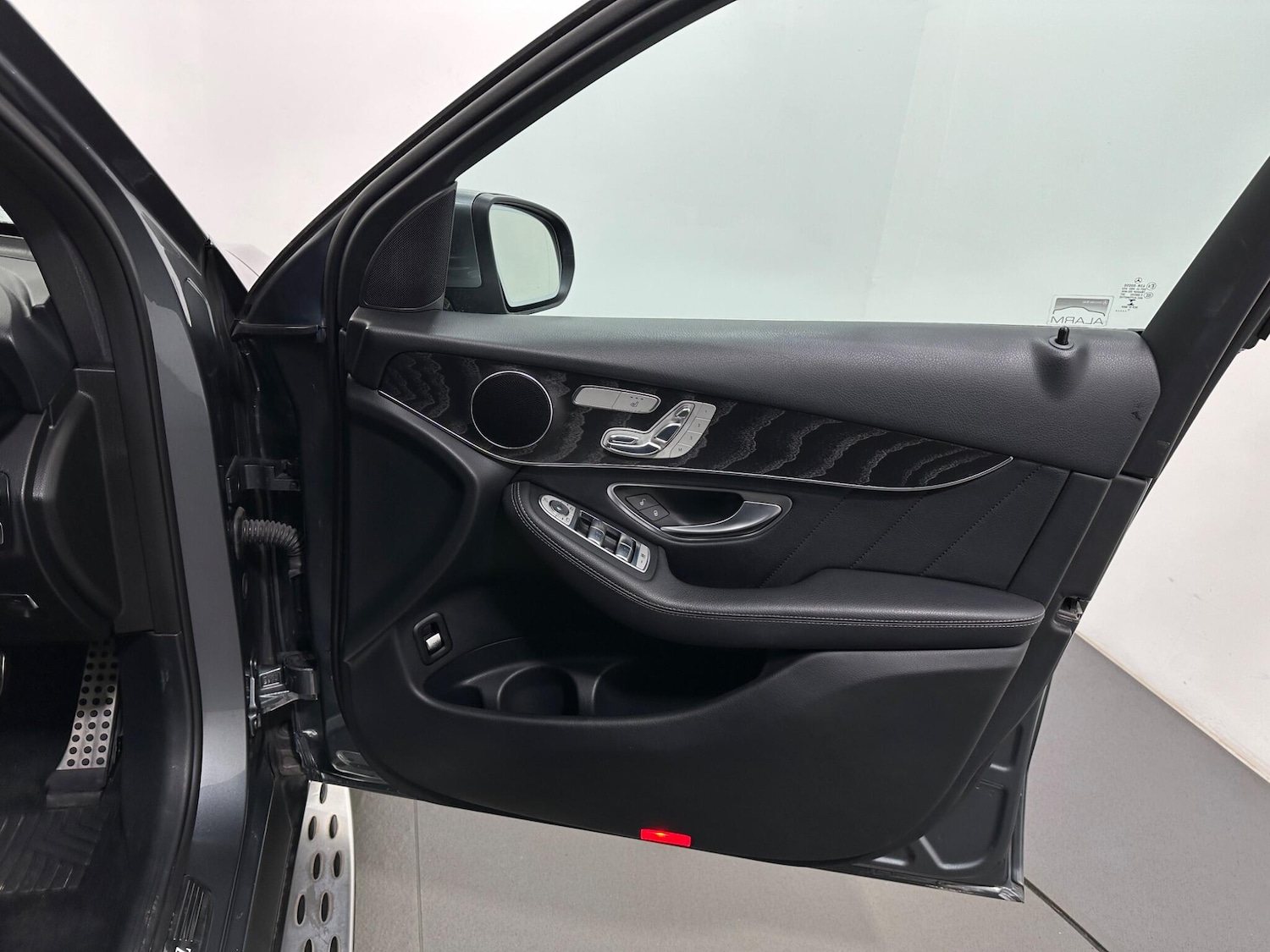 Used Mercedes-Benz GLC for sale - 77238397: Photo 34