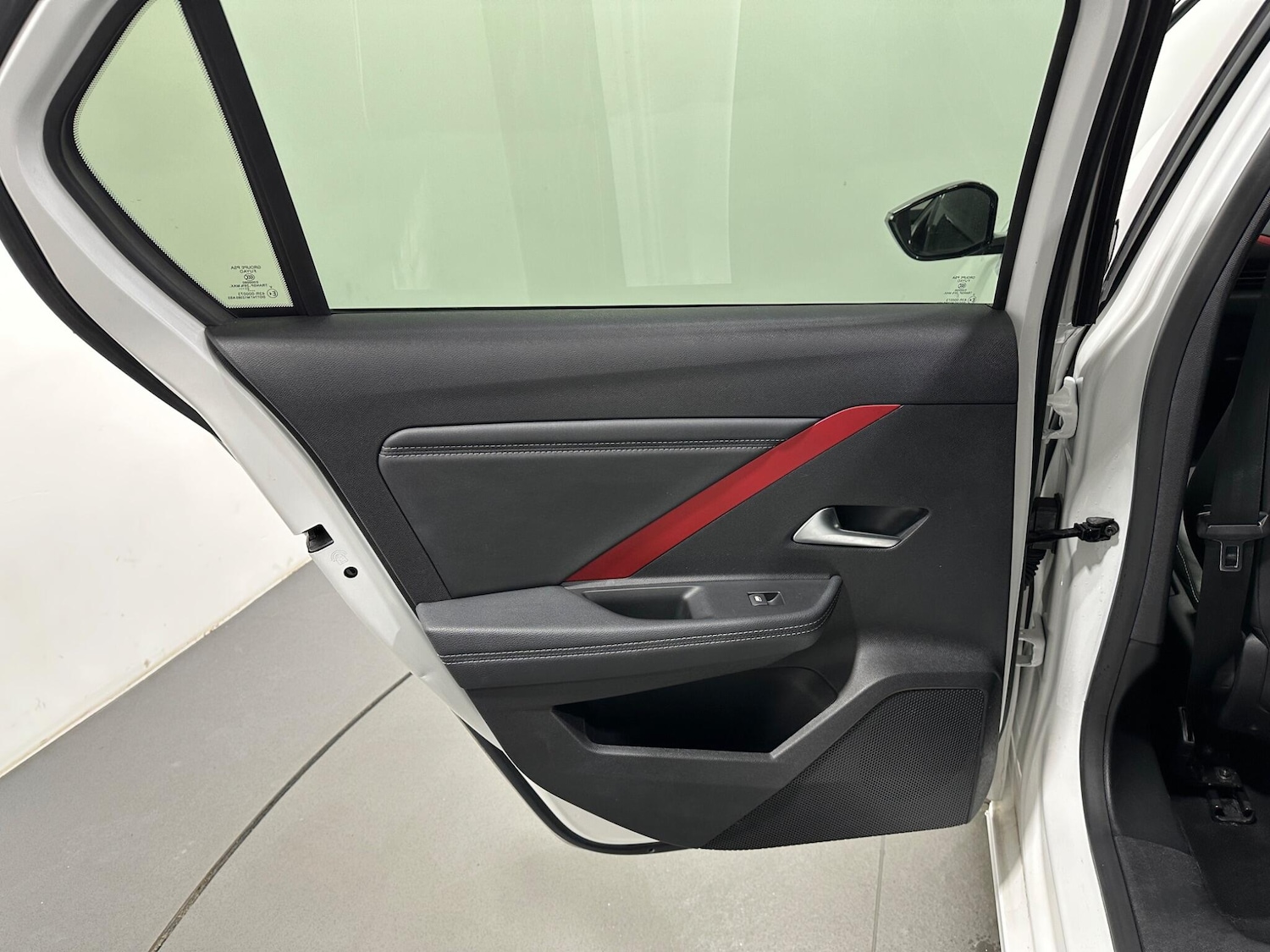 Used Vauxhall Astra 2022 for sale - 77162861: Photo 38