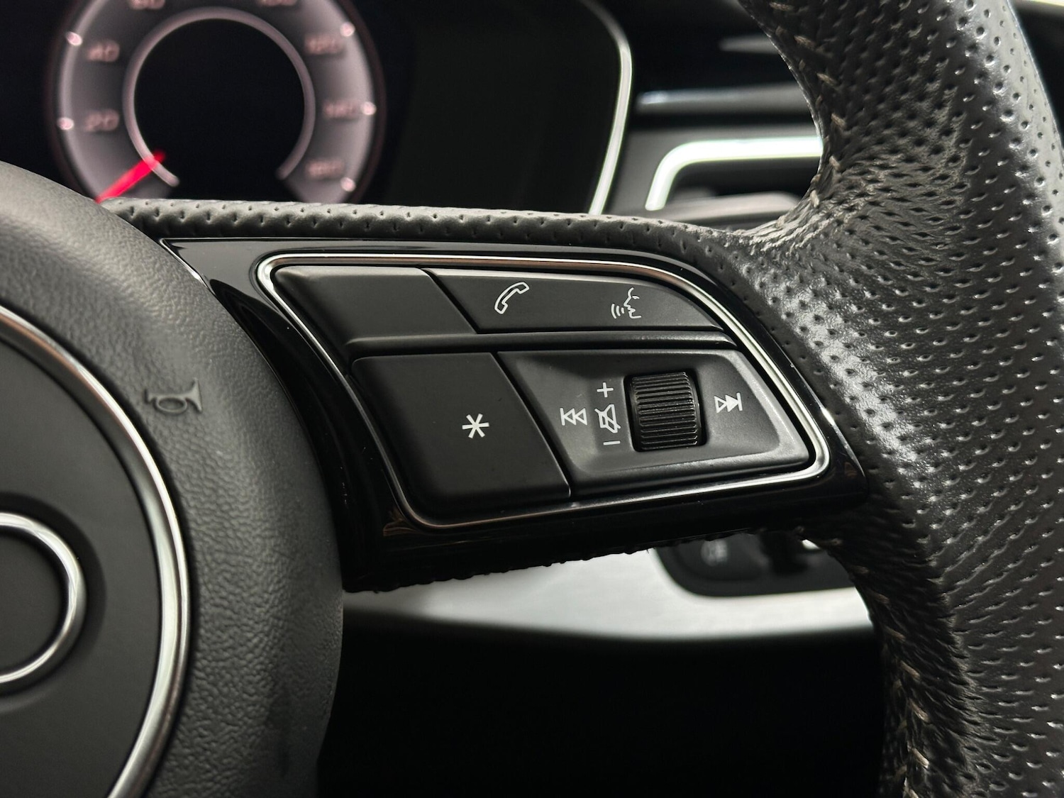 Used Audi A4 2020 for sale - 77799447: Photo 15