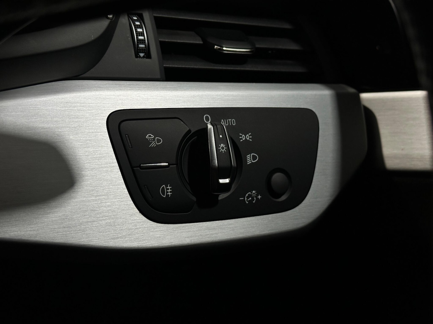 Used Audi A4 2020 for sale - 77799447: Photo 17