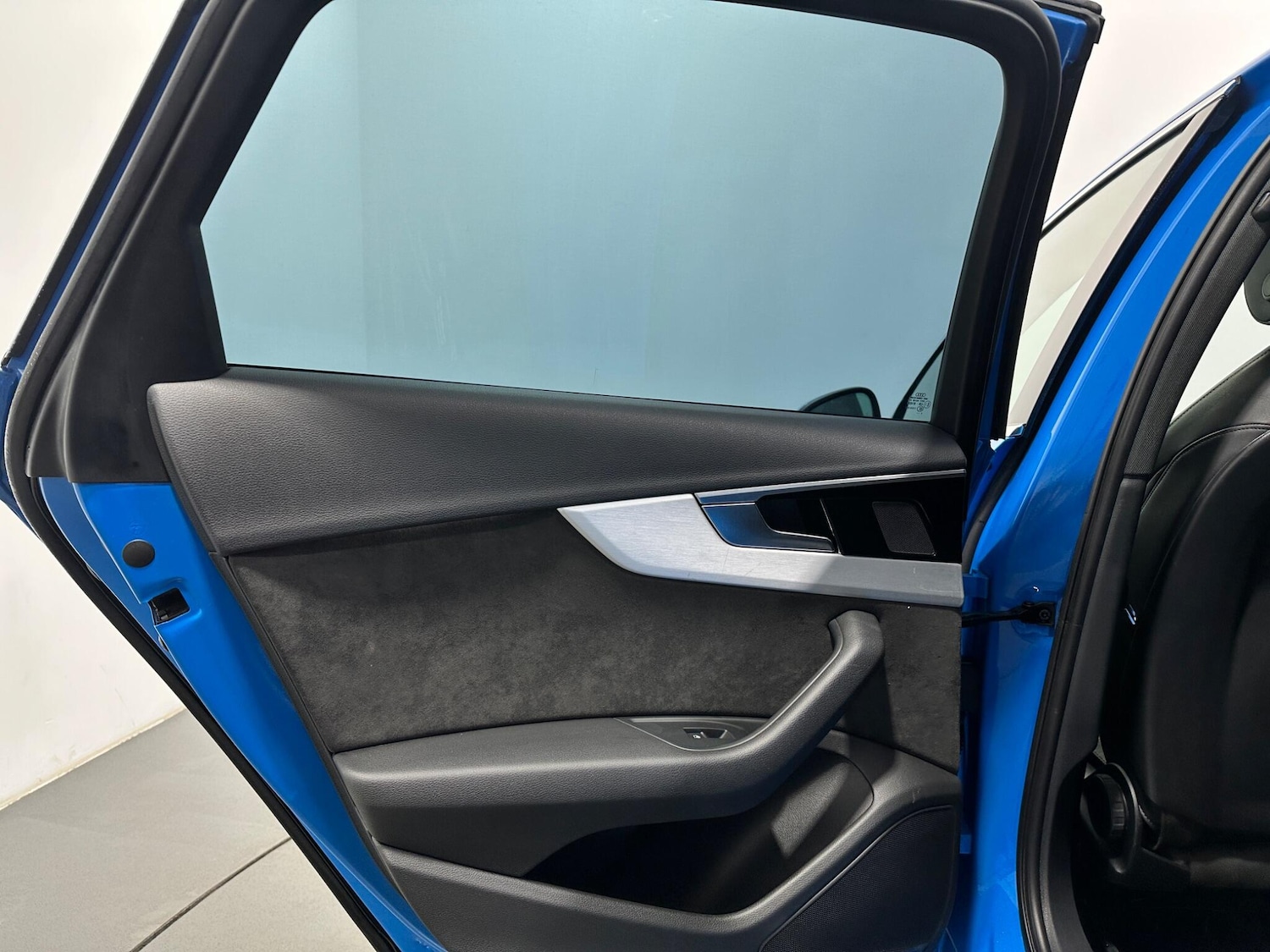 Used Audi A4 2020 for sale - 77799447: Photo 41