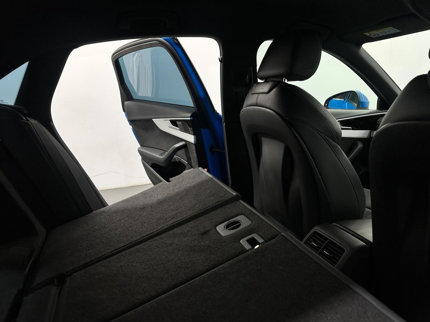 Used Audi A4 2020 for sale - 77799447: Photo 47