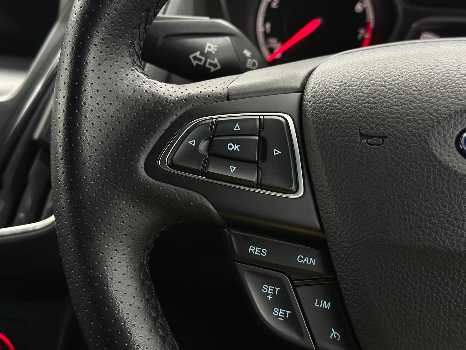 Used Ford Focus 2018 for sale - 76898251: Photo 14