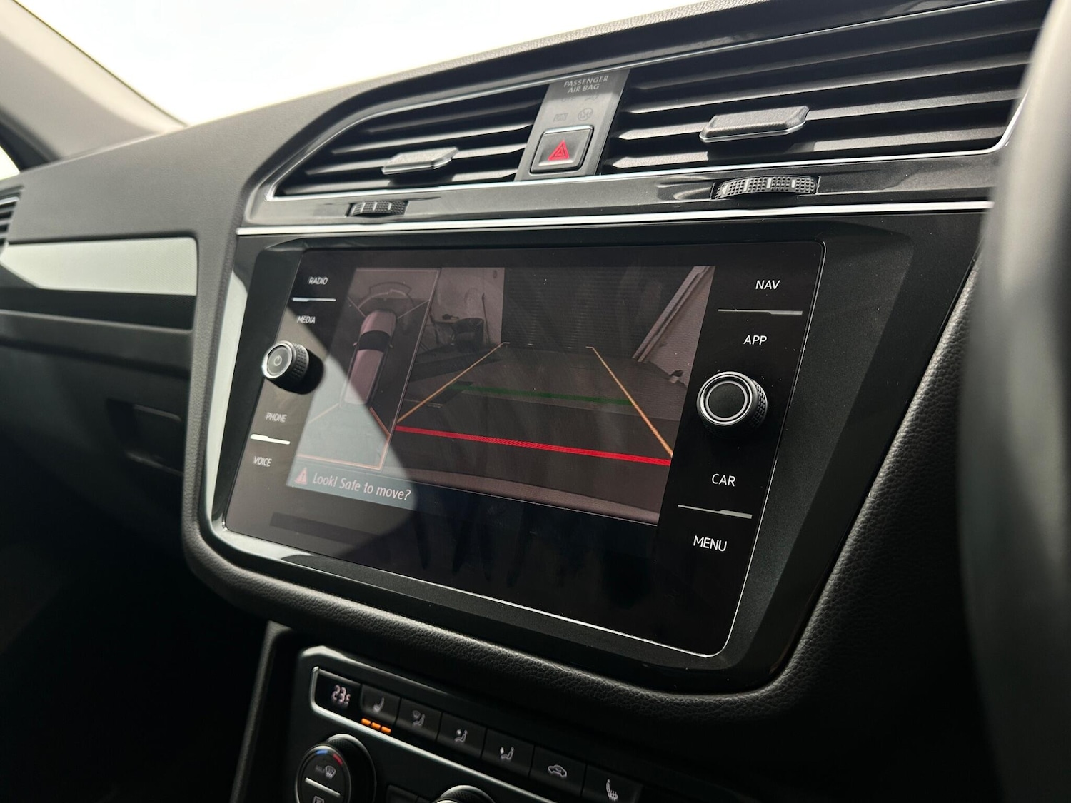 Used Volkswagen Tiguan for sale - 77682885: Photo 24