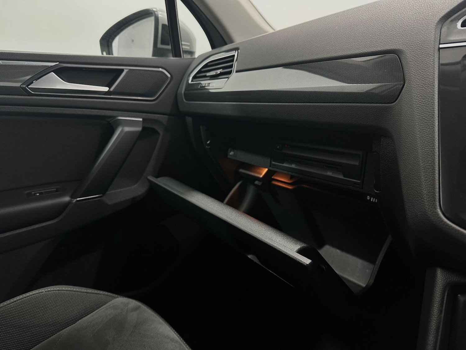 Used Volkswagen Tiguan for sale - 77682885: Photo 30