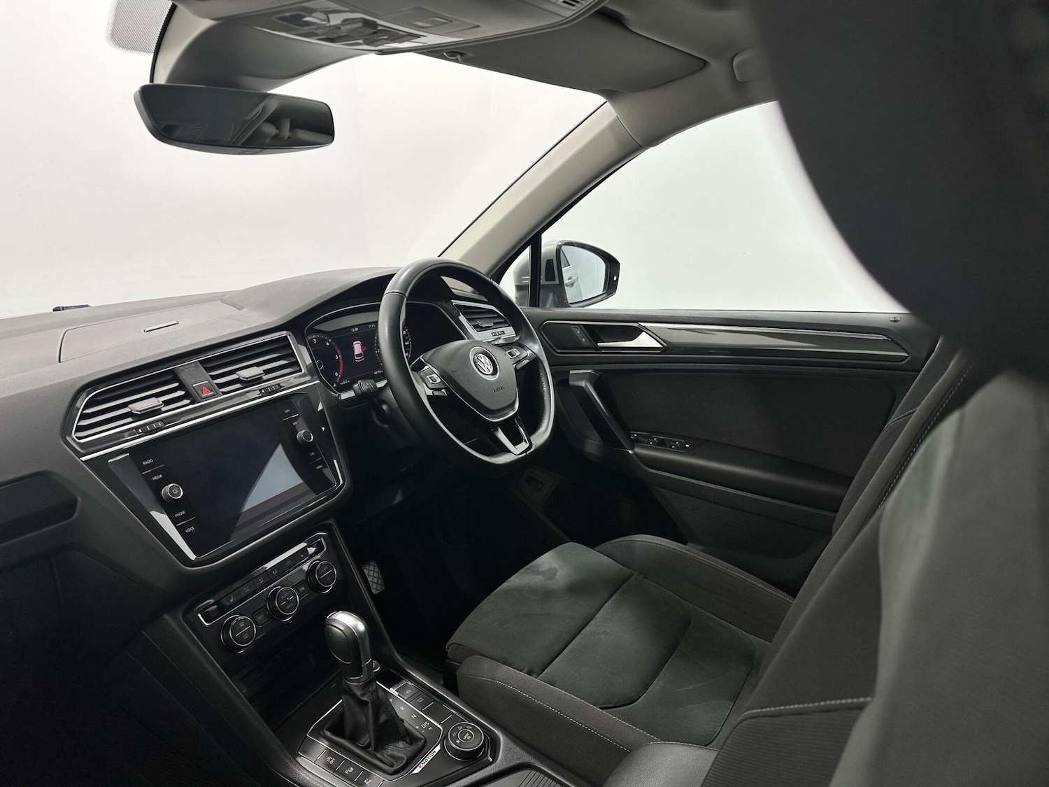 Used Volkswagen Tiguan for sale - 77682885: Photo 32