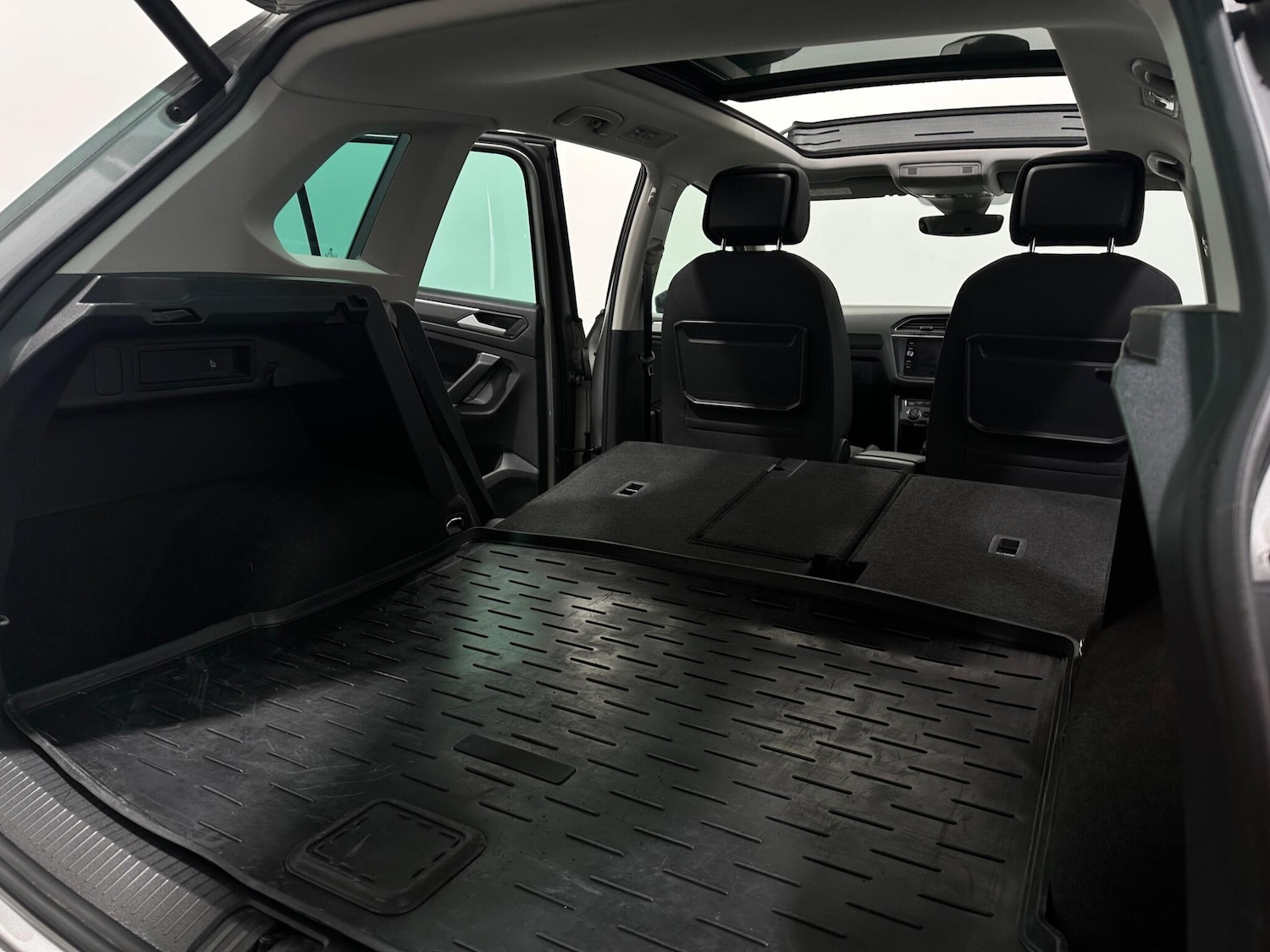 Used Volkswagen Tiguan for sale - 77682885: Photo 48