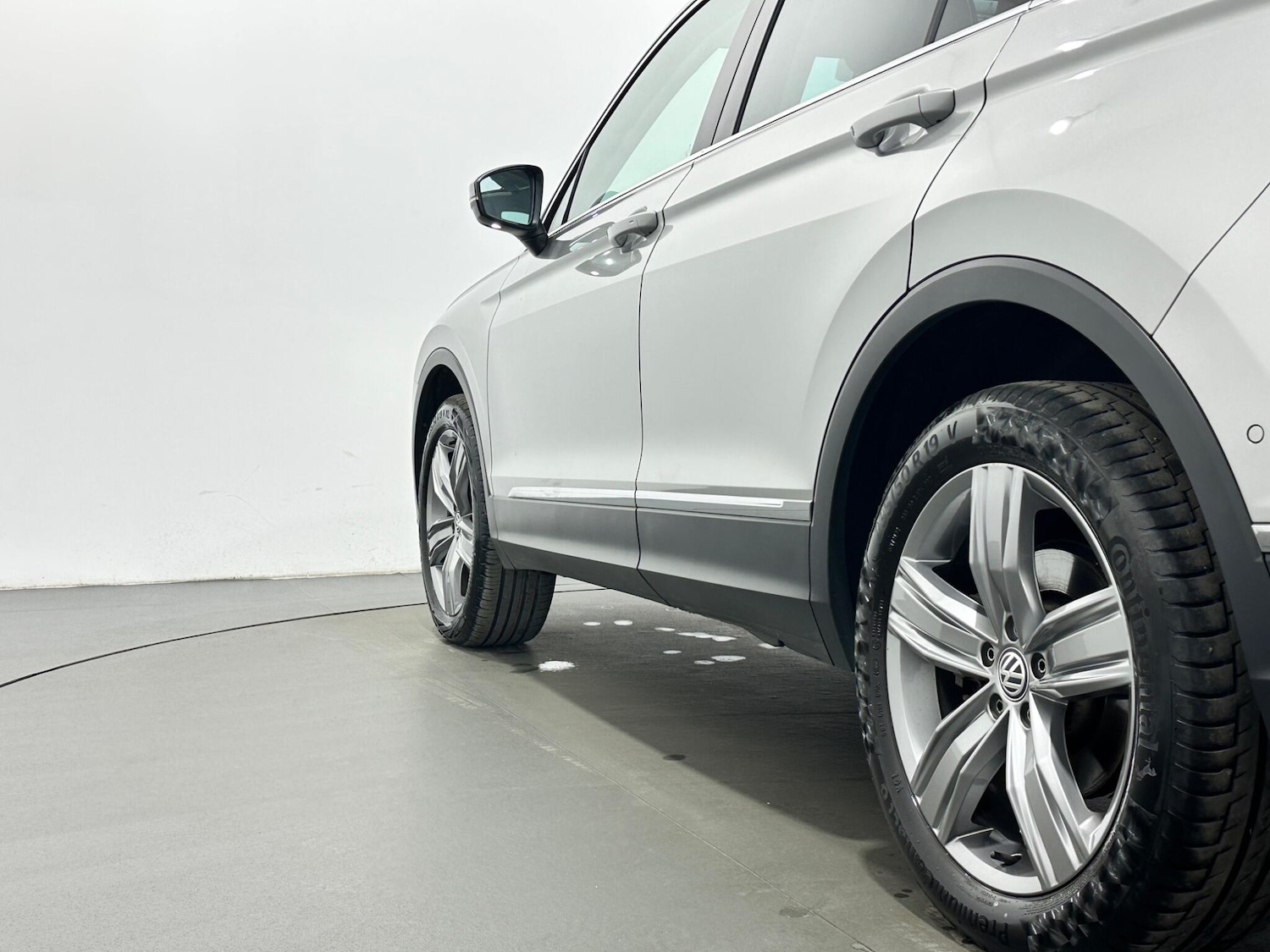 Used Volkswagen Tiguan for sale - 77682885: Photo 53