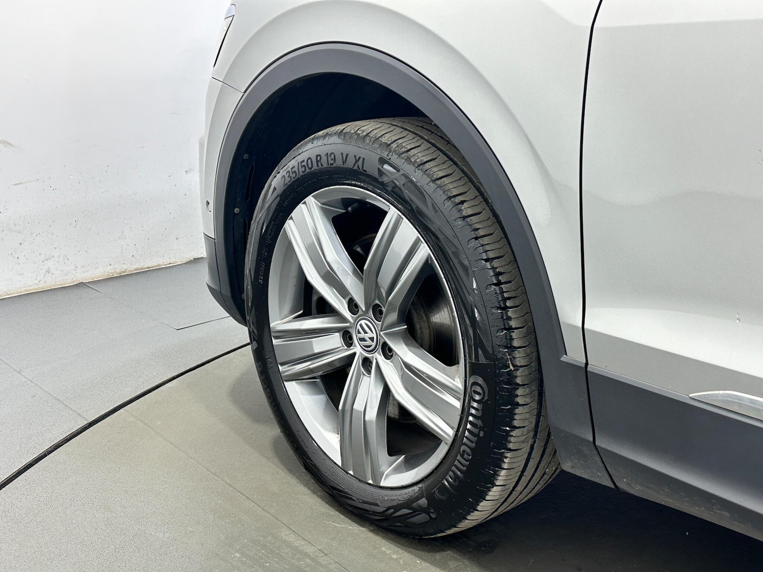 Used Volkswagen Tiguan for sale - 77682885: Photo 54