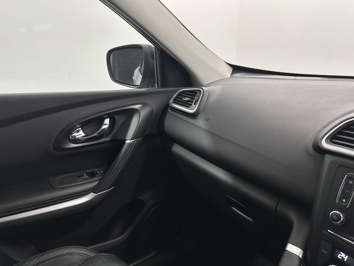 Used Renault Kadjar 2017 for sale - 77066493: Photo 27