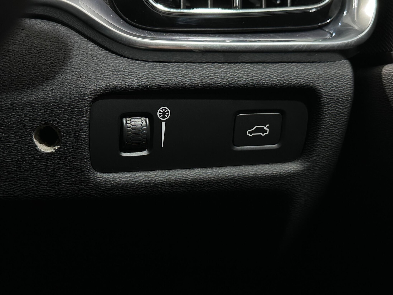 Used Volvo V60 2022 for sale - 77387523: Photo 17