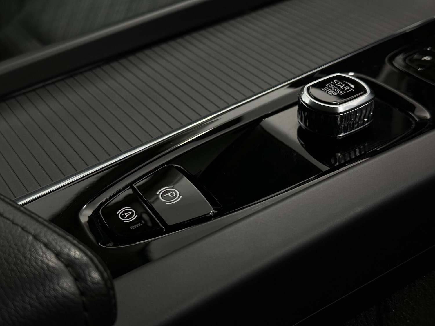 Used Volvo V60 2022 for sale - 77387523: Photo 20