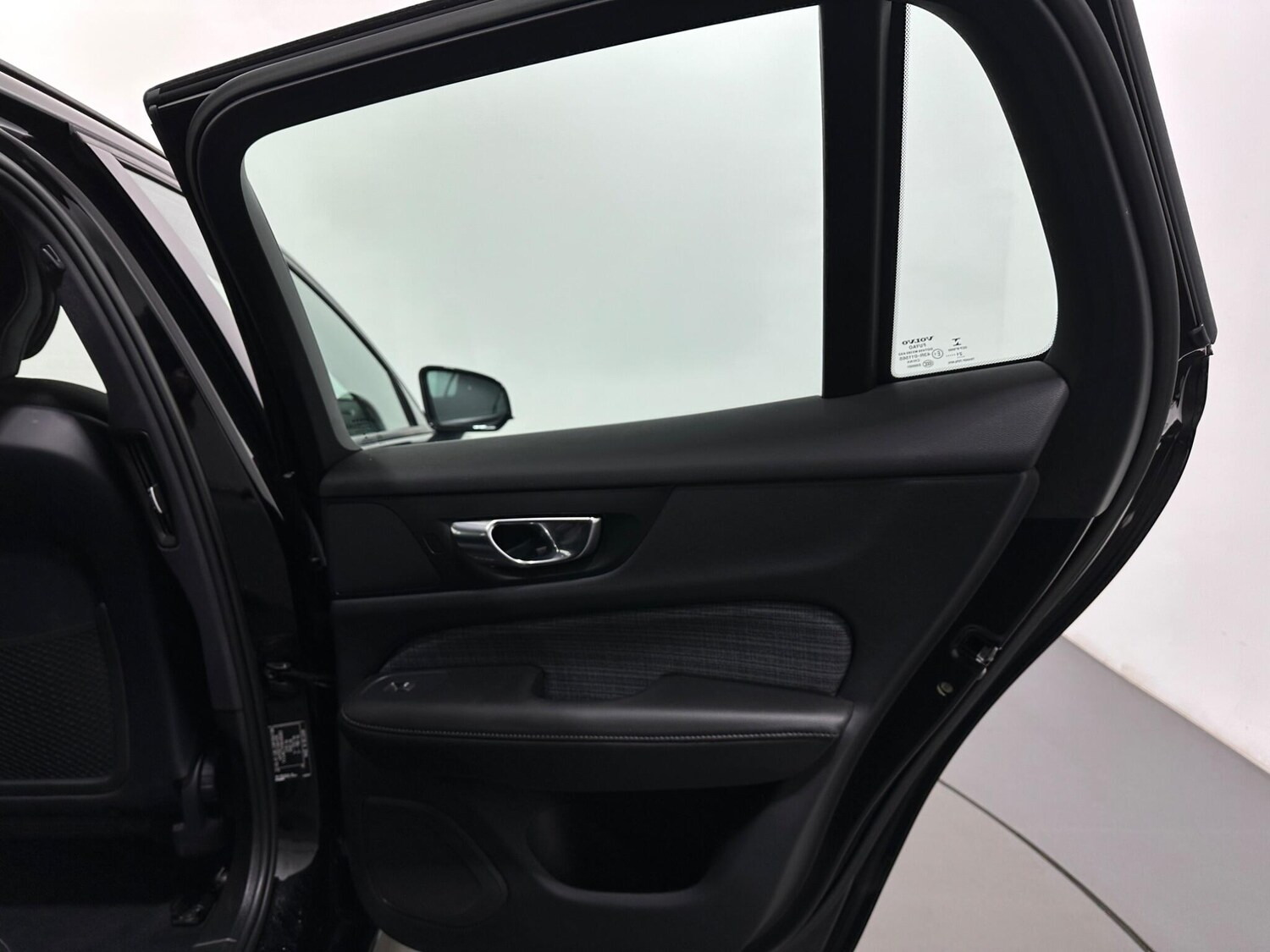 Used Volvo V60 2022 for sale - 77387523: Photo 42