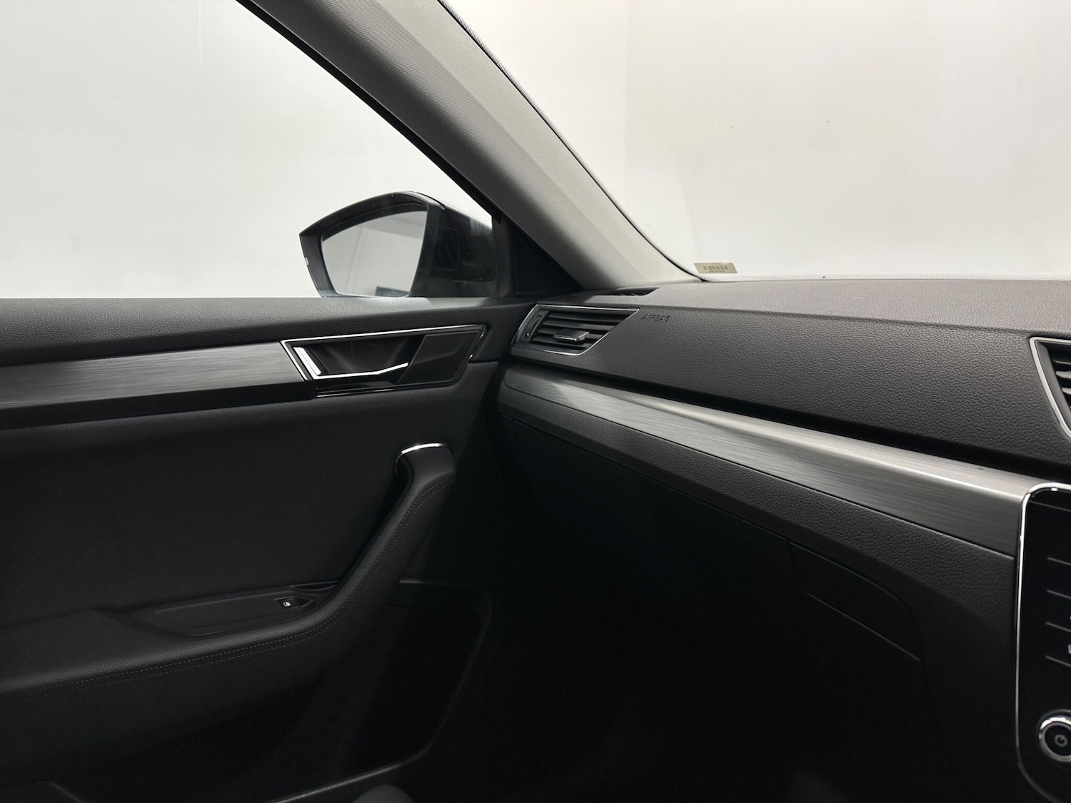 Used Skoda Superb 2022 for sale - 77229624: Photo 25