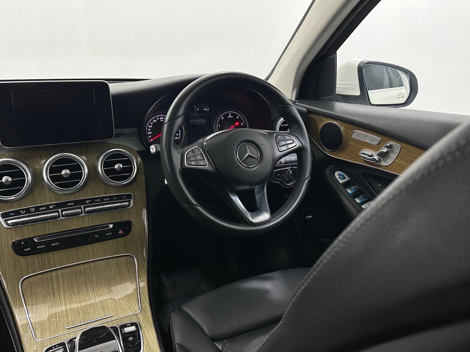 Used Mercedes-Benz GLC for sale - 77229987: Photo 11