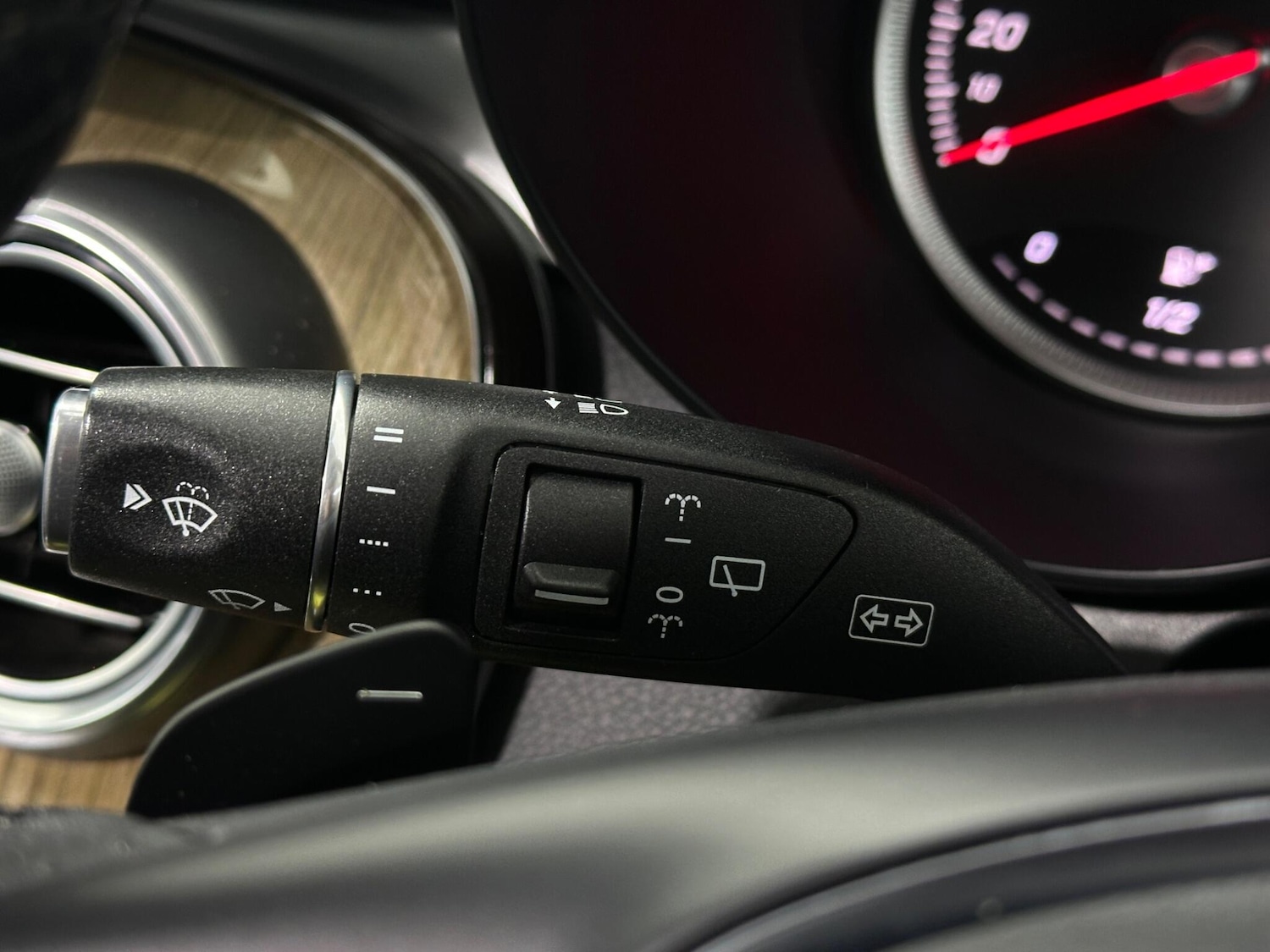 Used Mercedes-Benz GLC for sale - 77229987: Photo 12