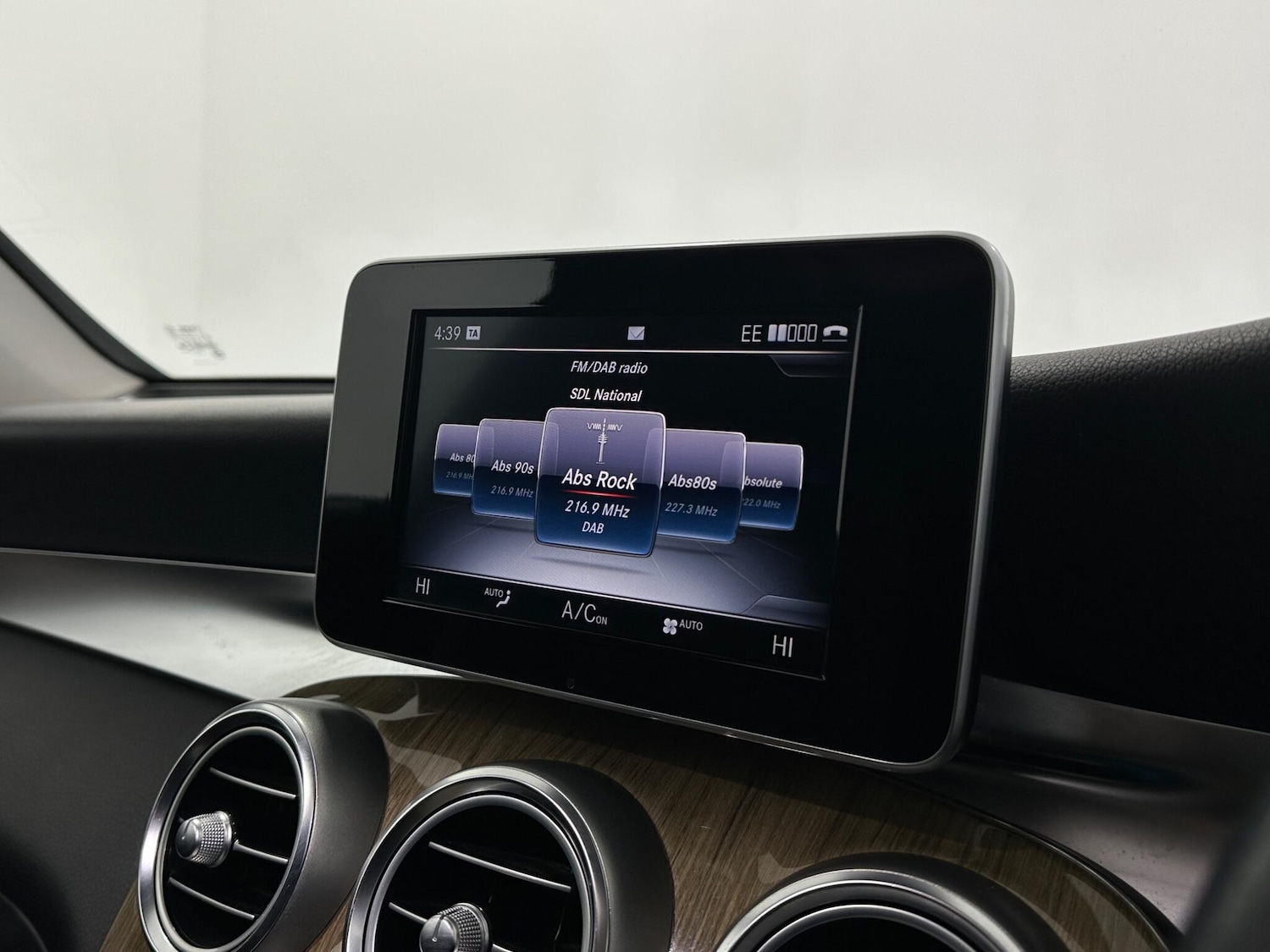 Used Mercedes-Benz GLC for sale - 77229987: Photo 25