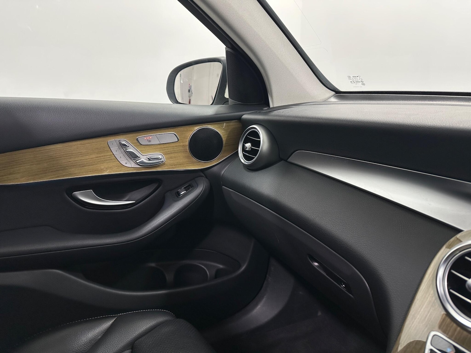 Used Mercedes-Benz GLC for sale - 77229987: Photo 26