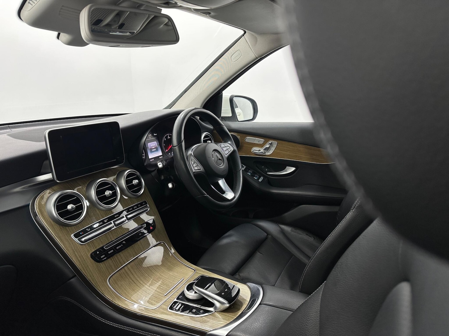 Used Mercedes-Benz GLC for sale - 77229987: Photo 29