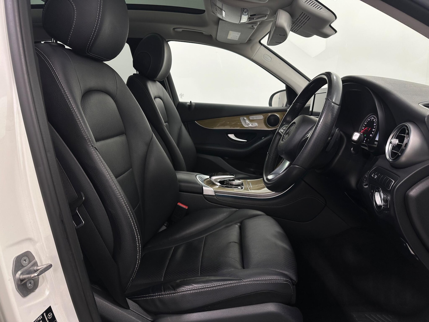 Used Mercedes-Benz GLC for sale - 77229987: Photo 30