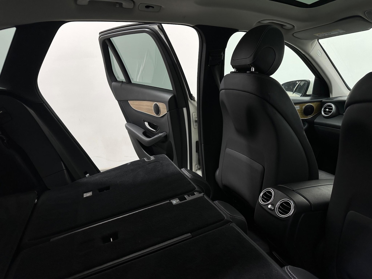 Used Mercedes-Benz GLC for sale - 77229987: Photo 46