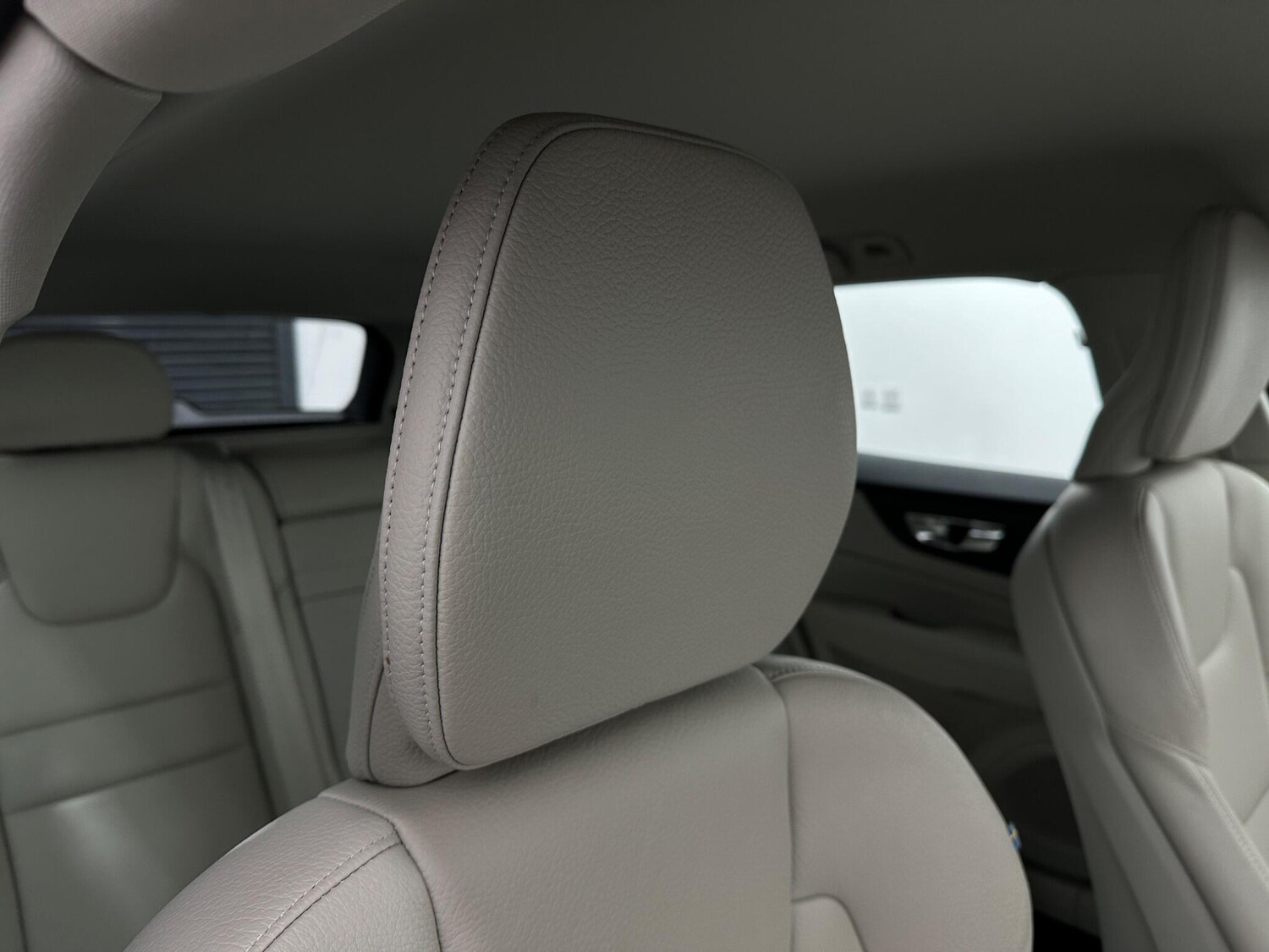 Used Volvo V60 2019 for sale - 77511472: Photo 33