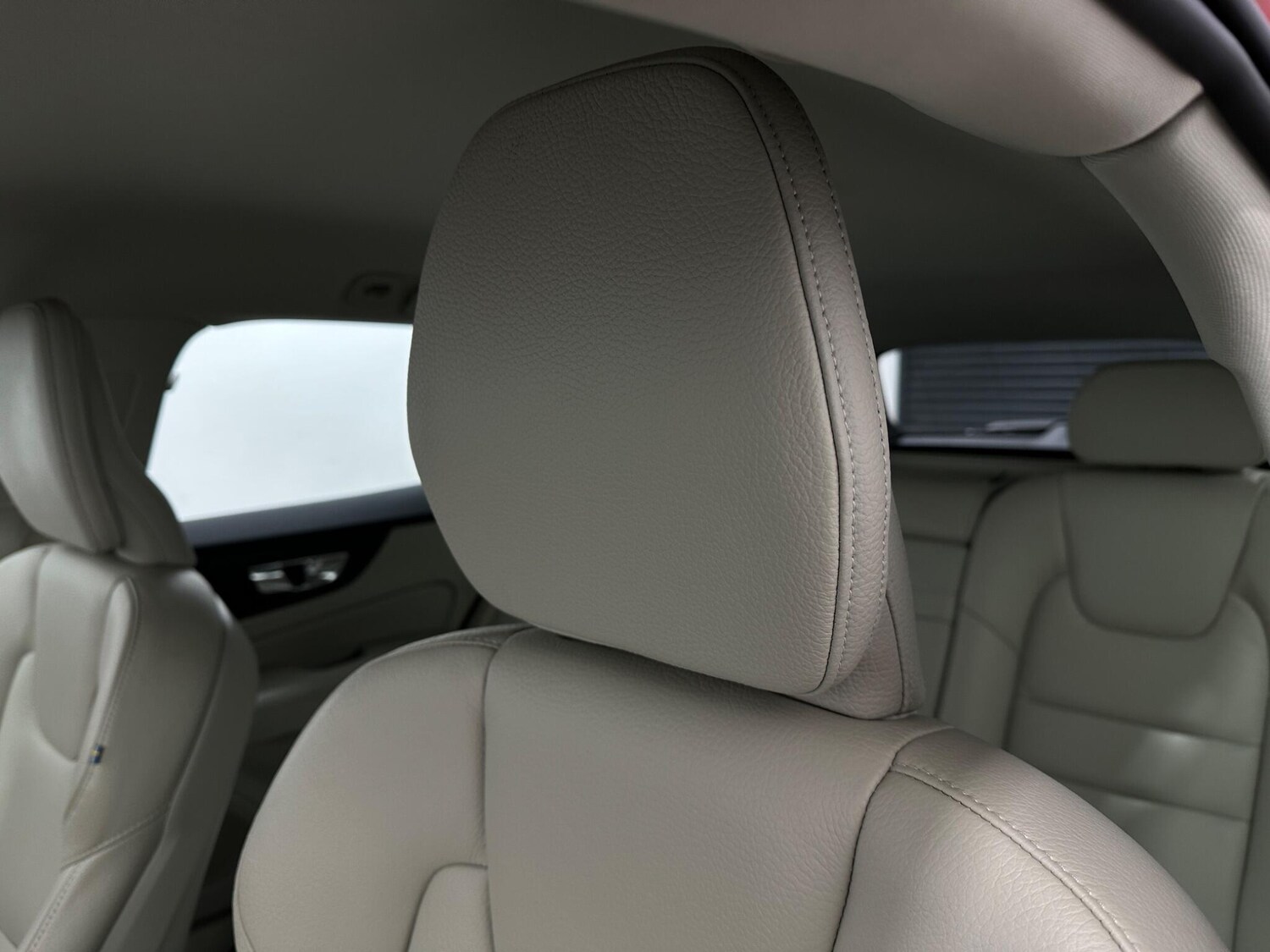 Used Volvo V60 2019 for sale - 77511472: Photo 37