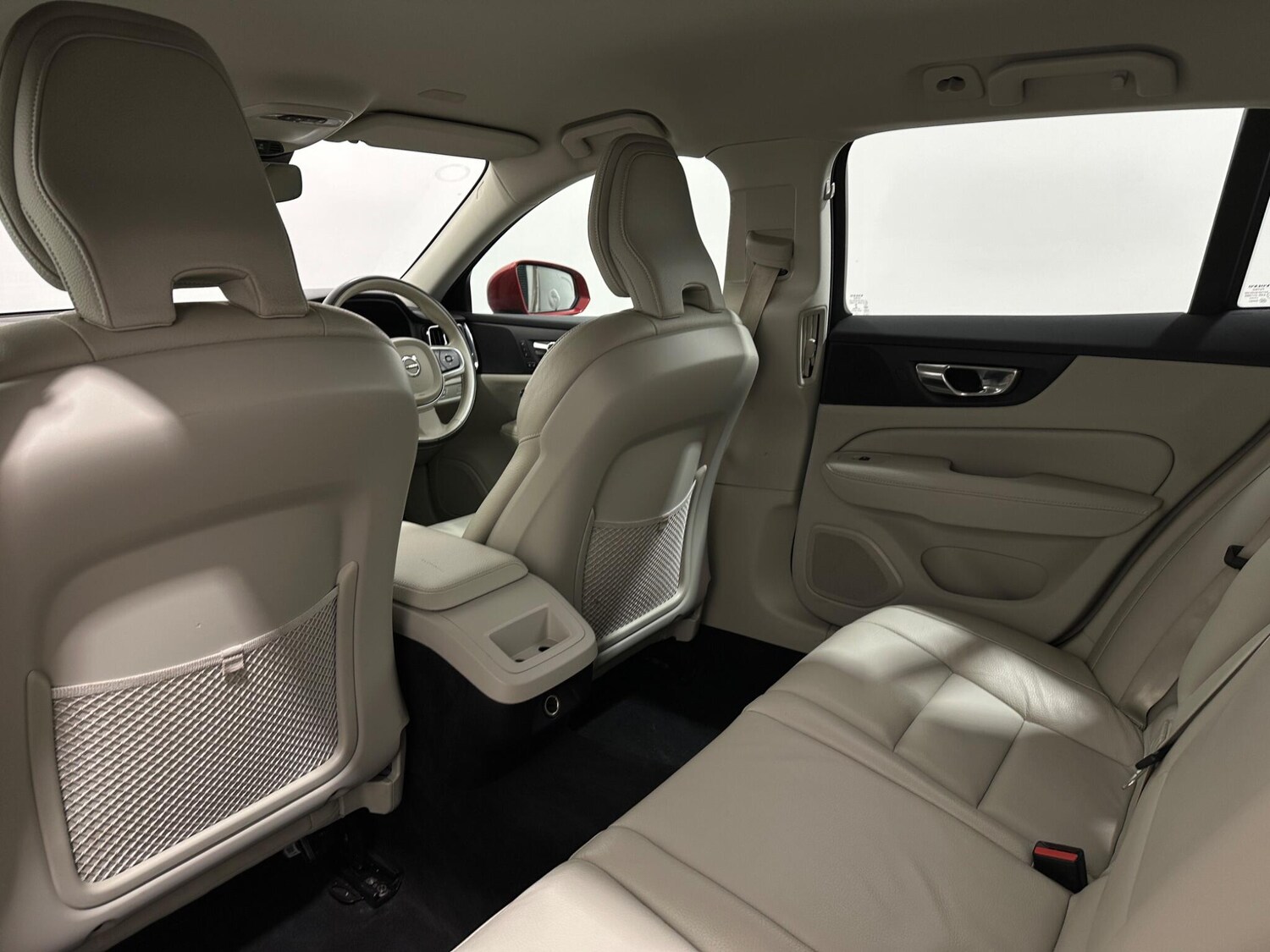 Used Volvo V60 2019 for sale - 77511472: Photo 39