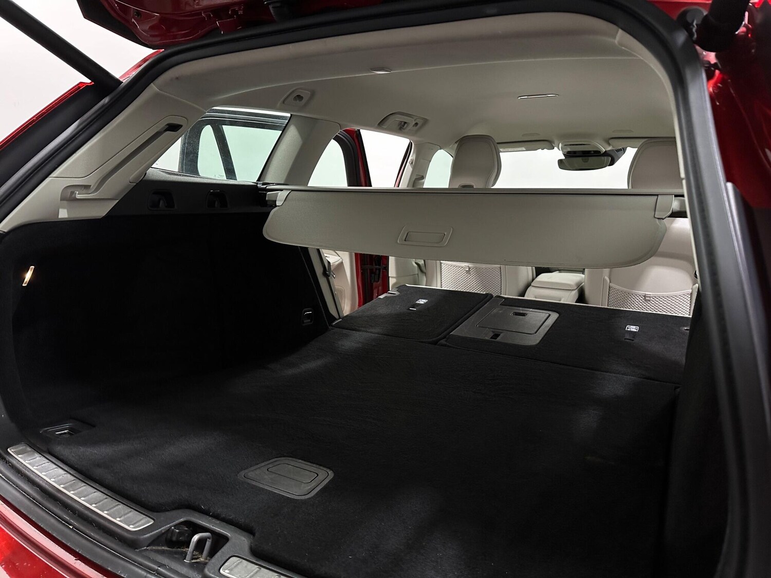 Used Volvo V60 2019 for sale - 77511472: Photo 46