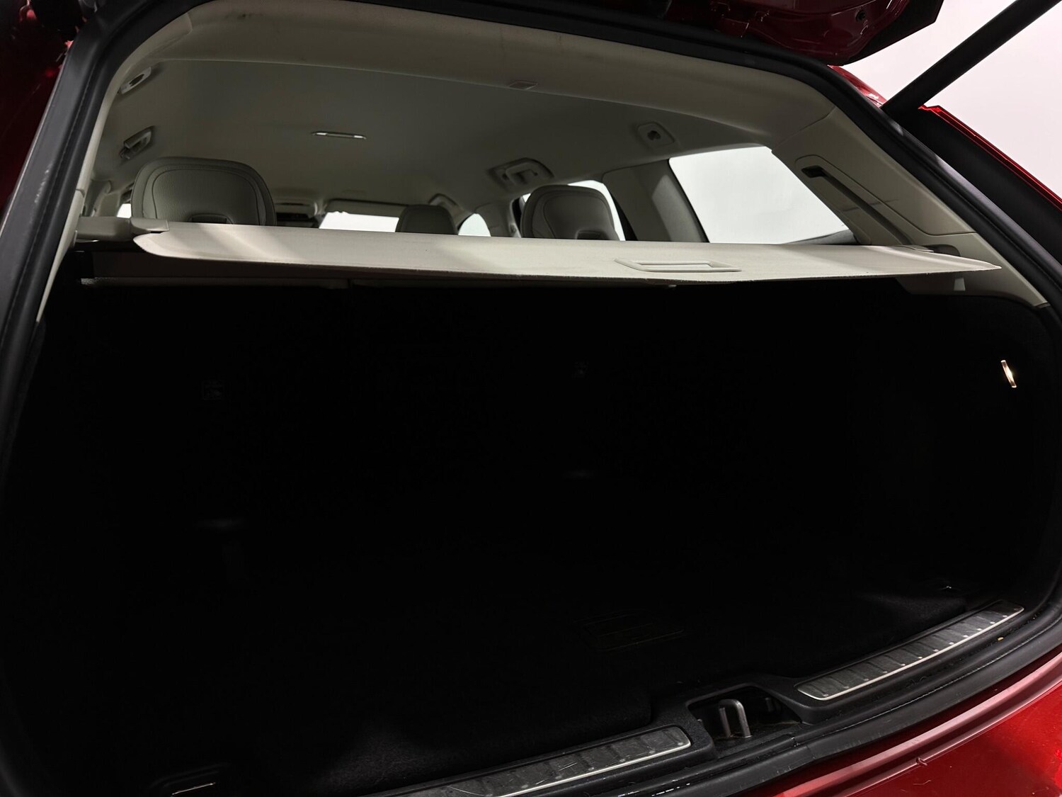 Used Volvo V60 2019 for sale - 77511472: Photo 48