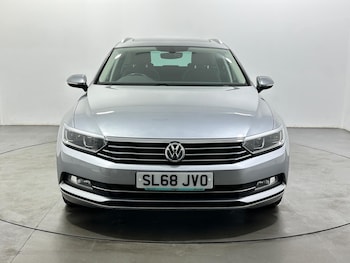 Used Volkswagen Passat 2018 for sale - 79552992: Photo