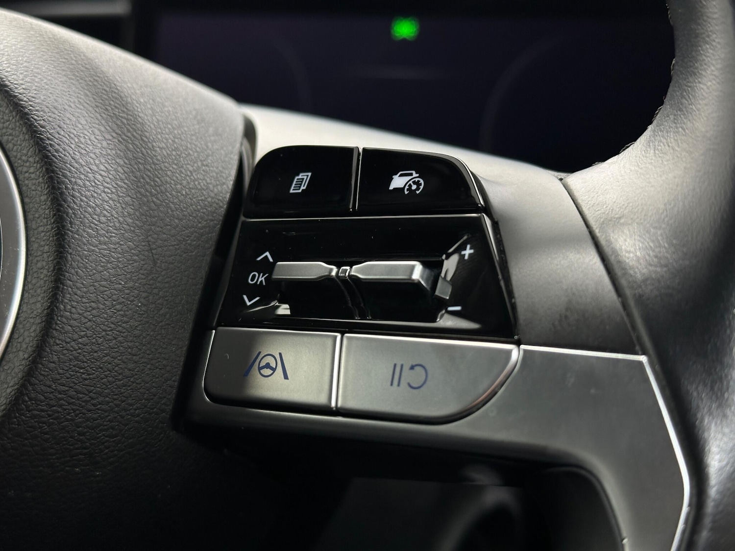 Used Hyundai TUCSON for sale - 77215651: Photo 15