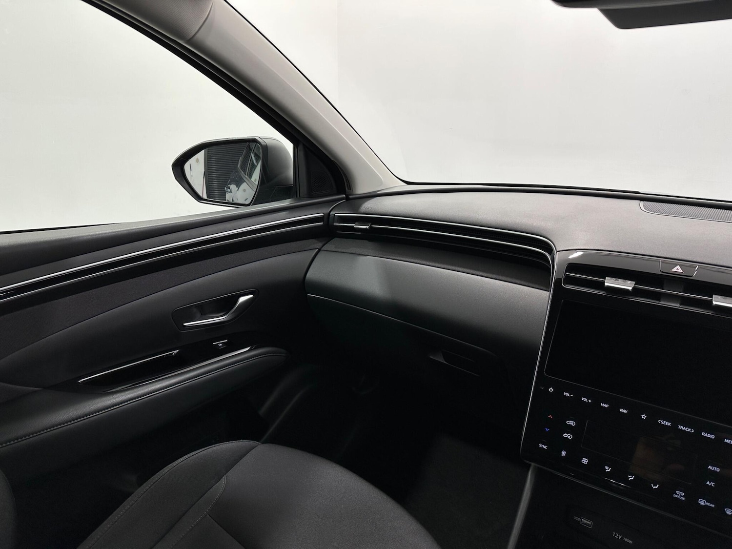 Used Hyundai TUCSON for sale - 77215651: Photo 25