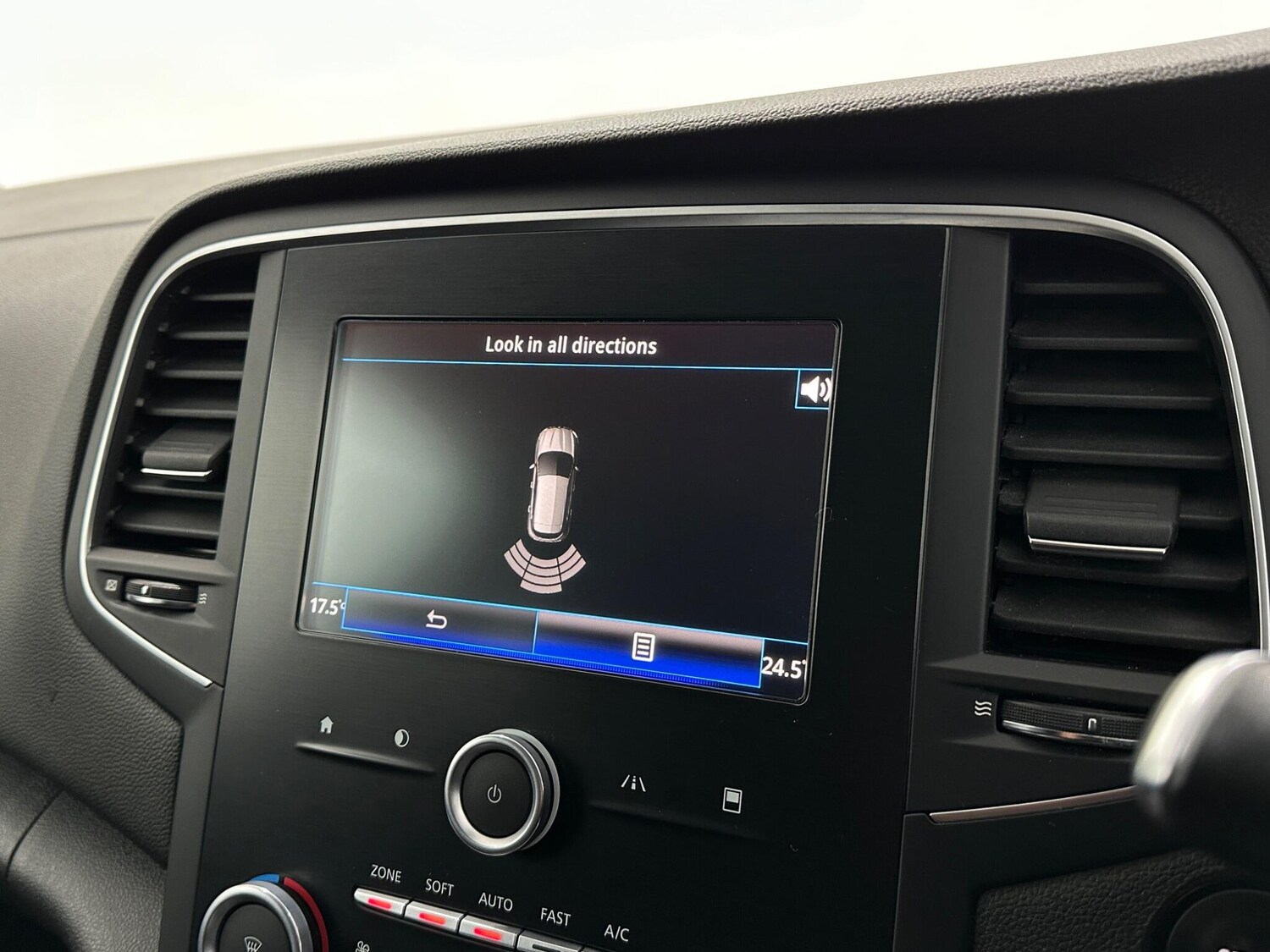 Used Renault Megane for sale - 77575197: Photo 22