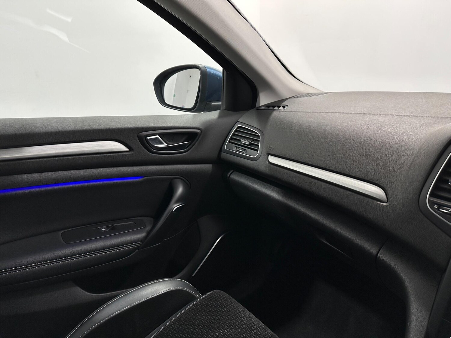 Used Renault Megane for sale - 77575197: Photo 24