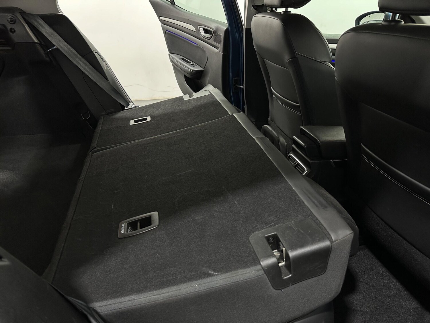 Used Renault Megane for sale - 77575197: Photo 44