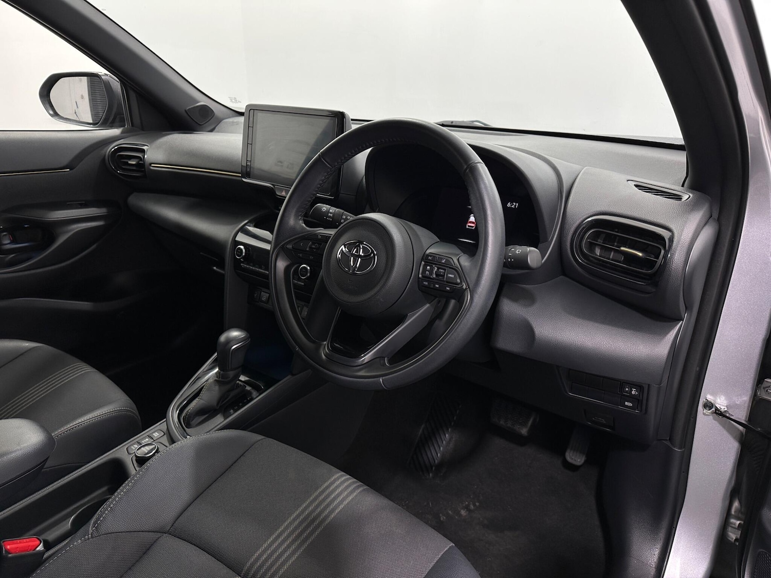 Used Toyota Yaris Cross 2022 for sale - 76878945: Photo 10