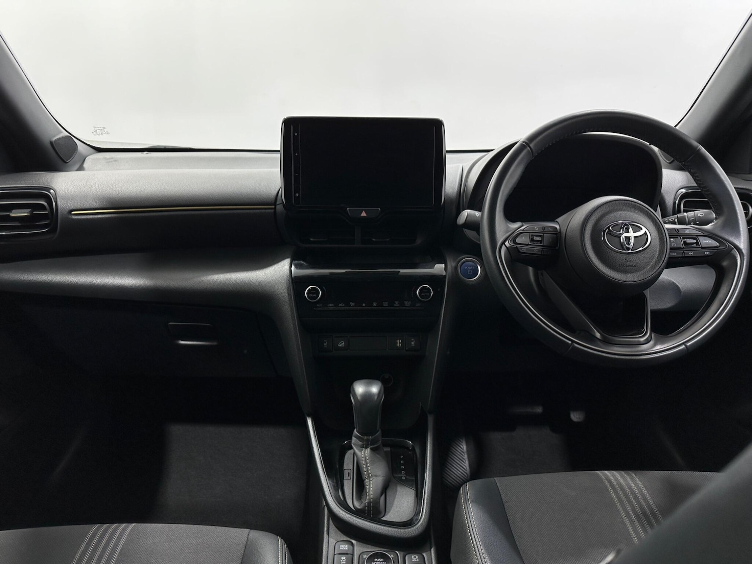 Used Toyota Yaris Cross 2022 for sale - 76878945: Photo 18