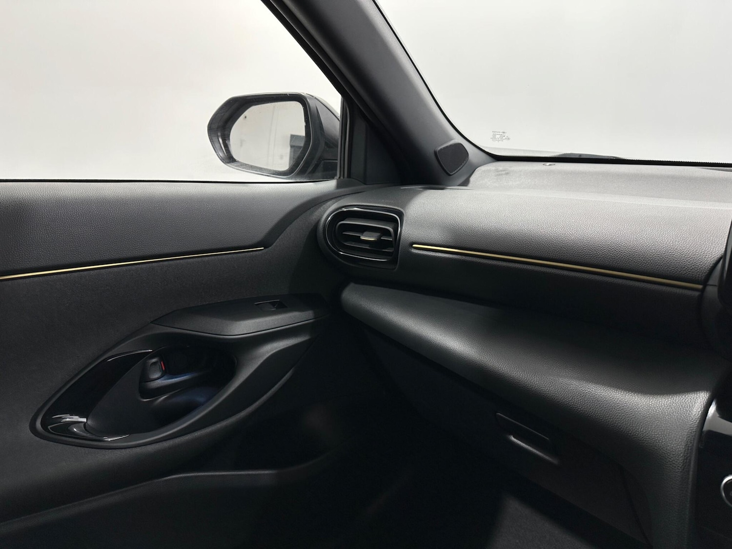 Used Toyota Yaris Cross 2022 for sale - 76878945: Photo 24