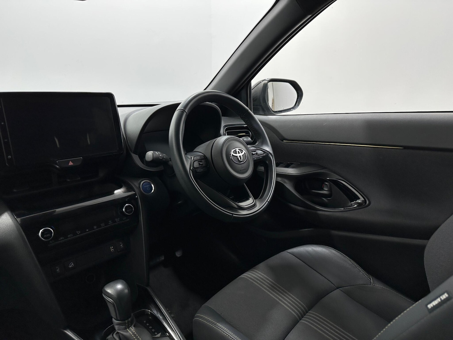 Used Toyota Yaris Cross 2022 for sale - 76878945: Photo 27