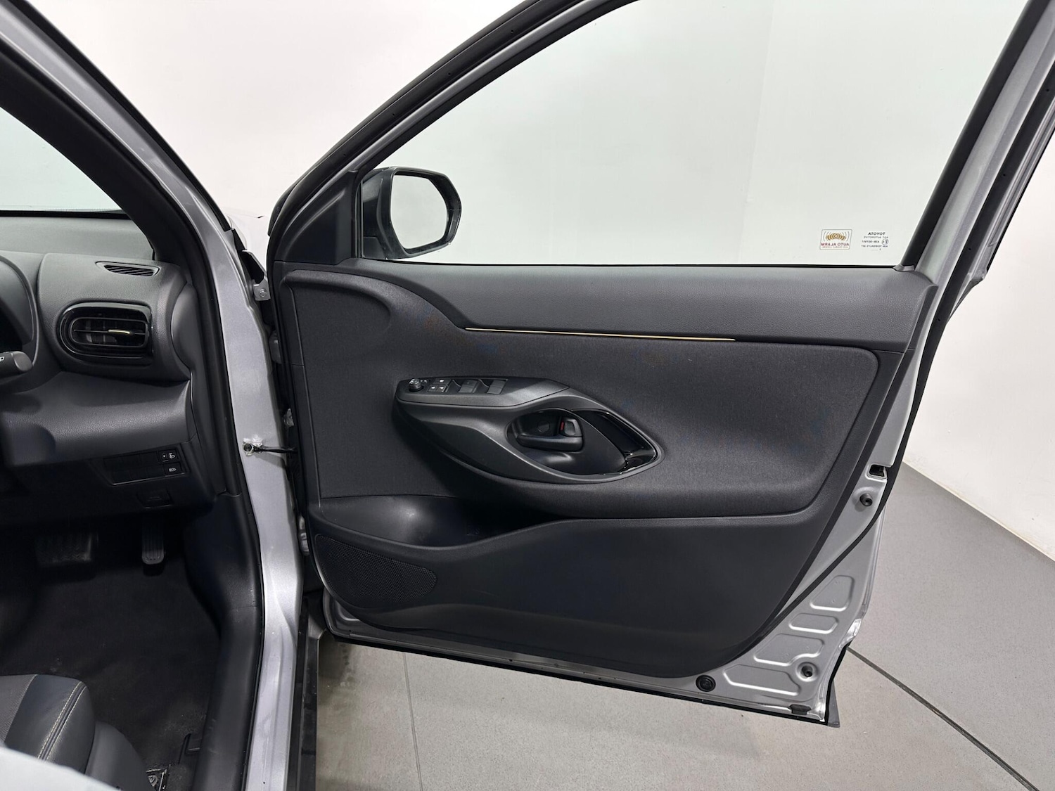 Used Toyota Yaris Cross 2022 for sale - 76878945: Photo 30