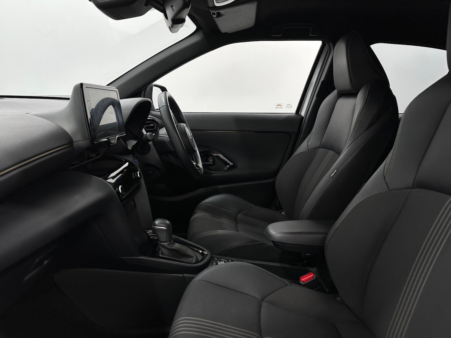 Used Toyota Yaris Cross 2022 for sale - 76878945: Photo 31