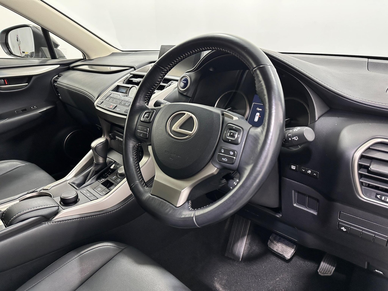 Used Lexus NX 2017 for sale - 77898181: Photo 11