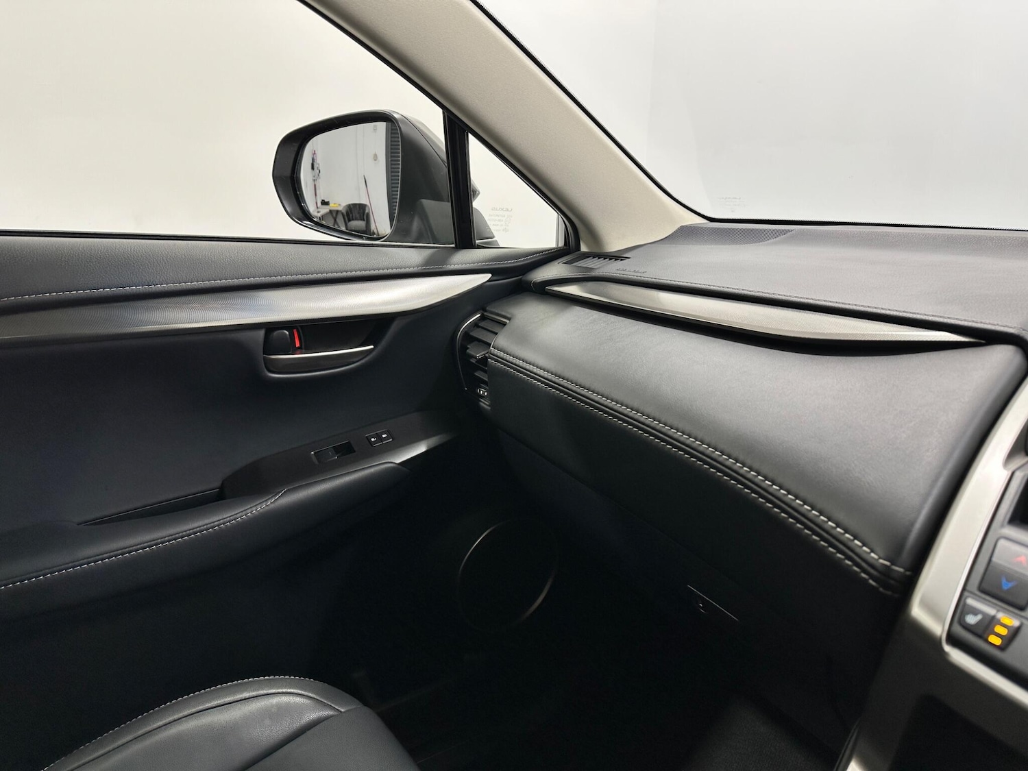 Used Lexus NX 2017 for sale - 77898181: Photo 27