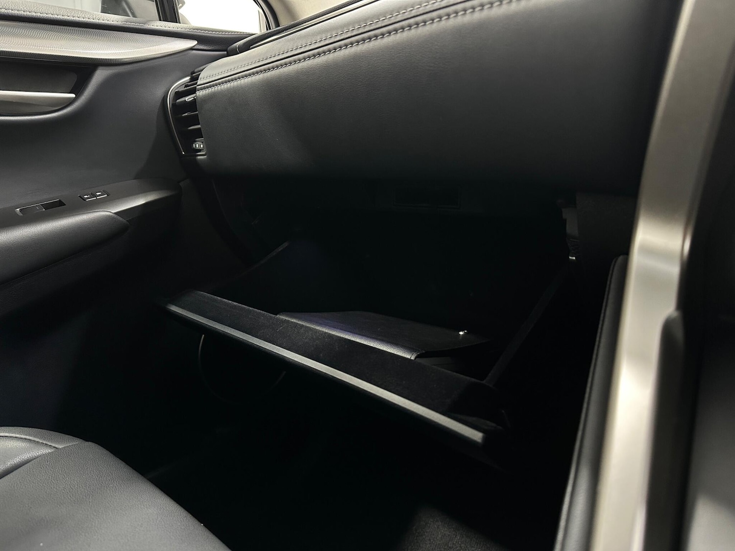 Used Lexus NX 2017 for sale - 77898181: Photo 28