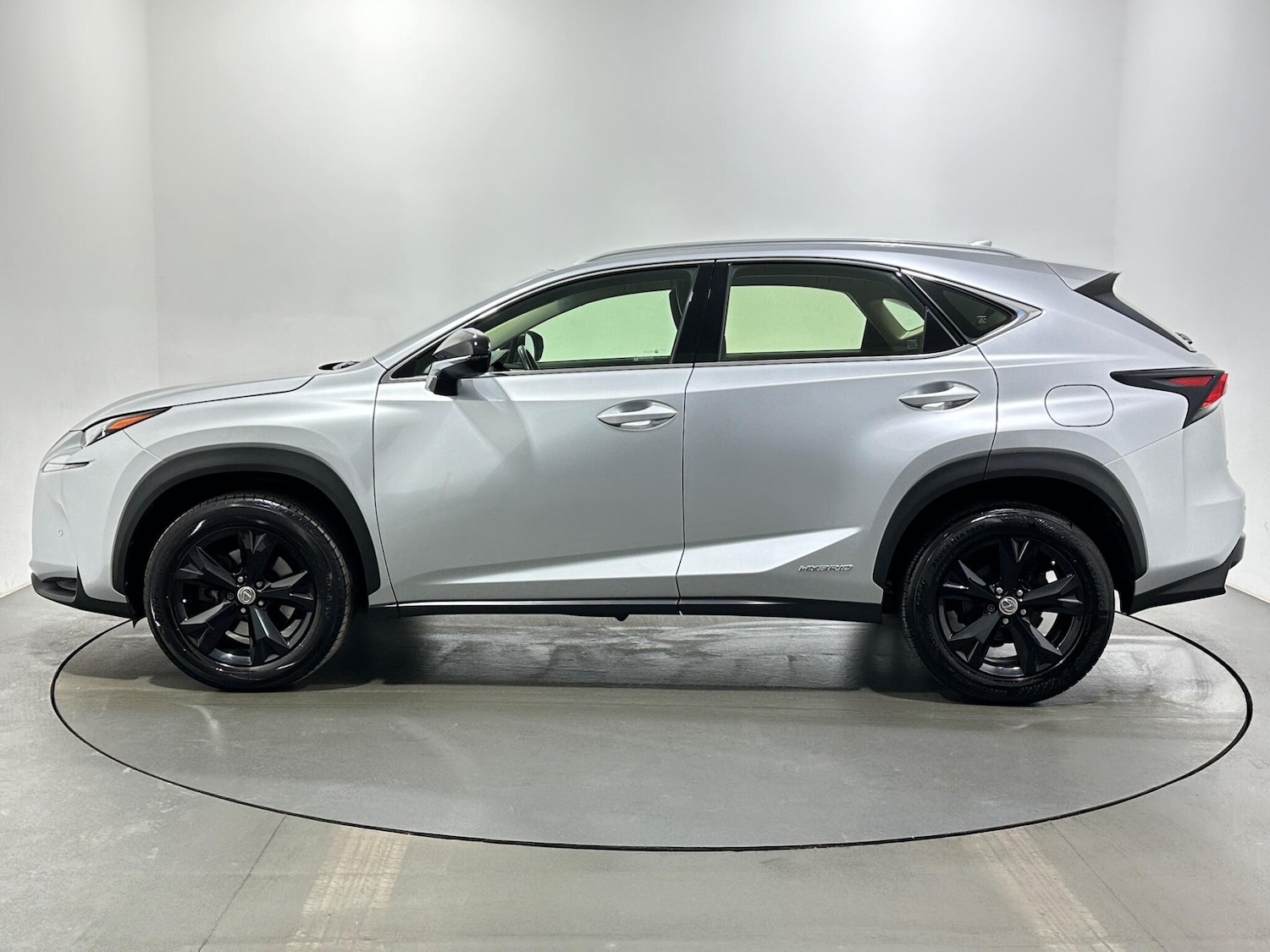 Used Lexus NX 2017 for sale - 77898181: Photo 5