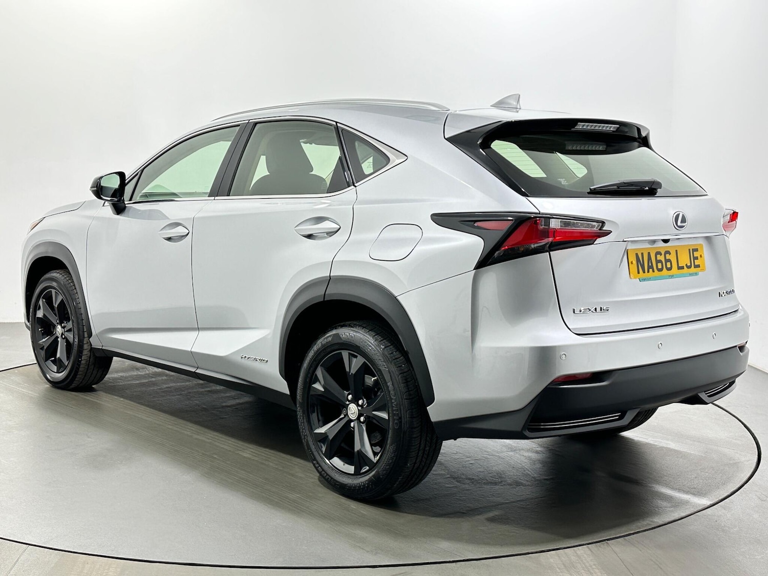 Used Lexus NX 2017 for sale - 77898181: Photo 6