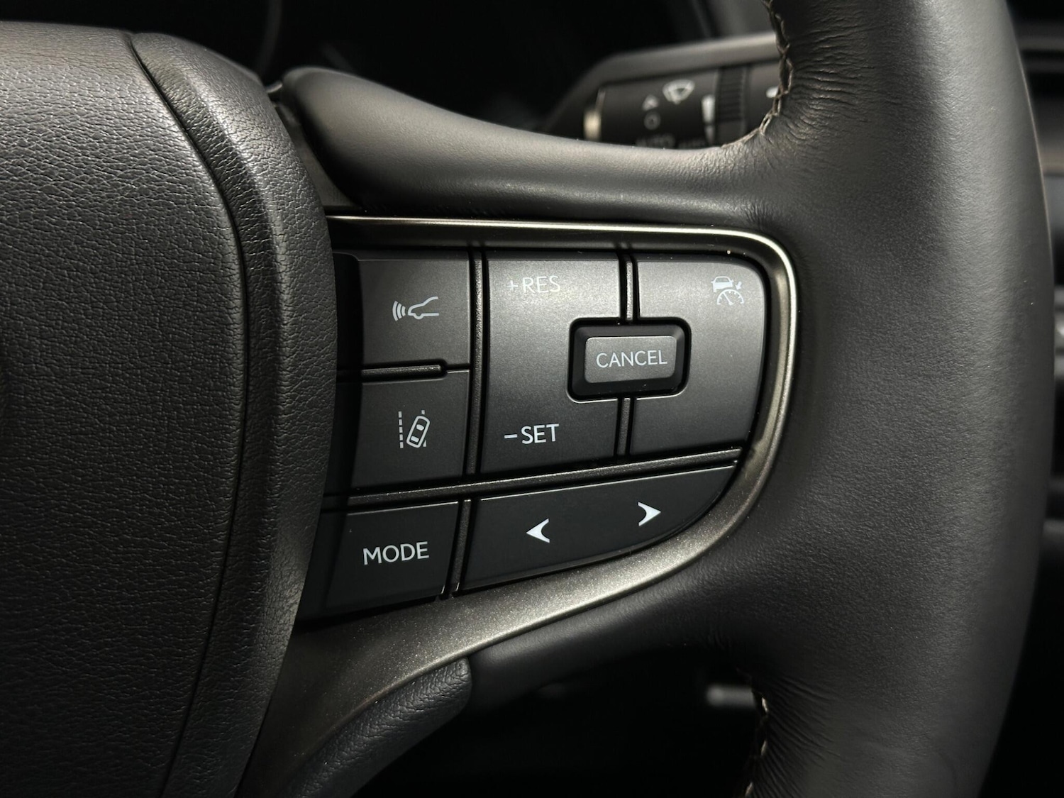 Used Lexus UX 2021 for sale - 77330472: Photo 16